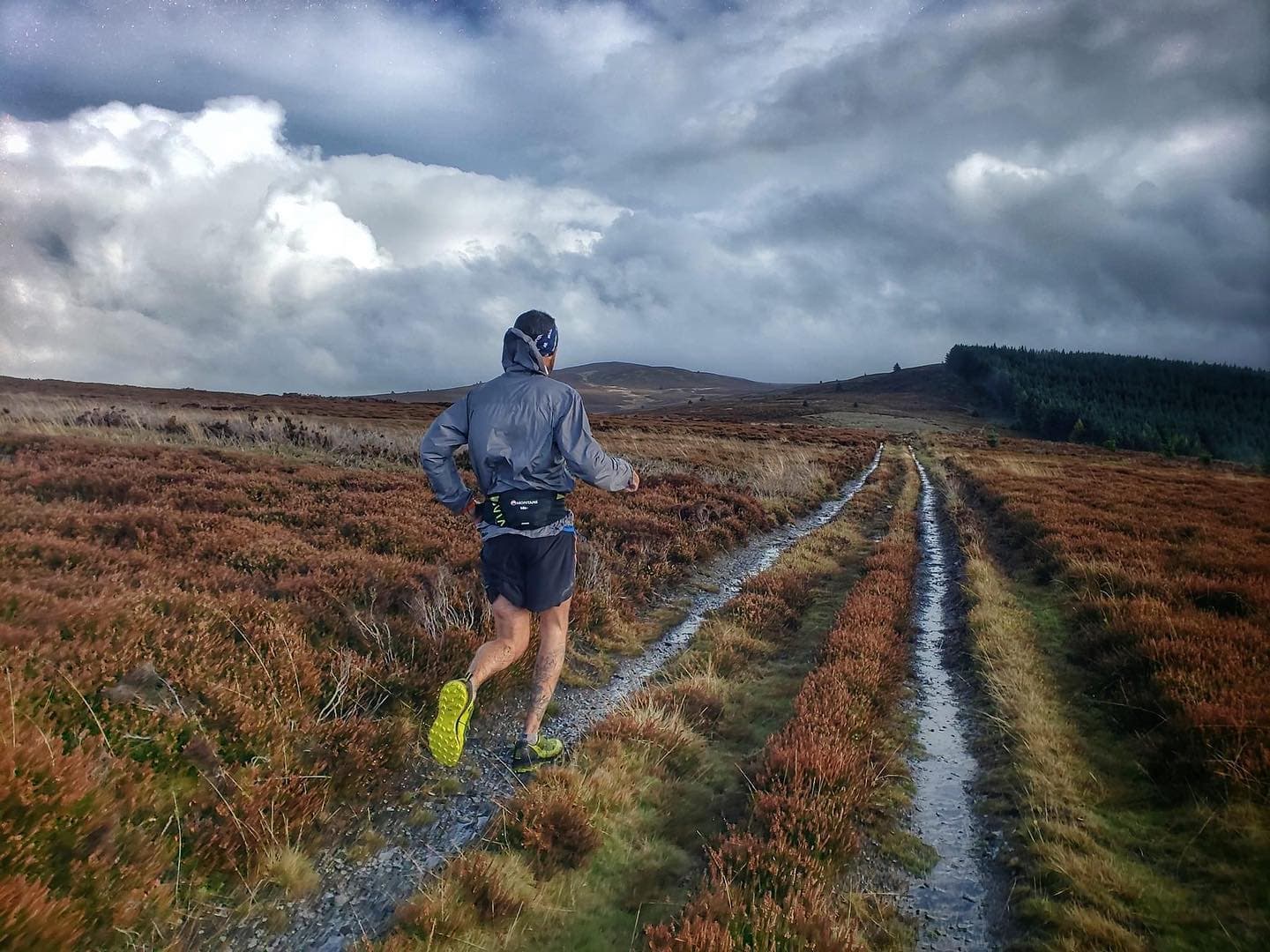 Runner training towards a goal event